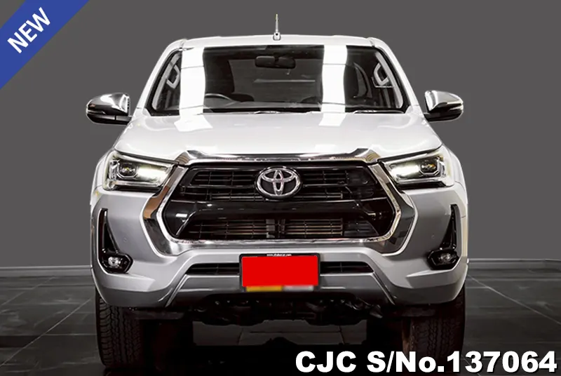 Toyota Hilux in Silver for Sale Image 4