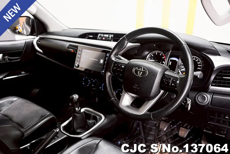 Toyota Hilux in Silver for Sale Image 11
