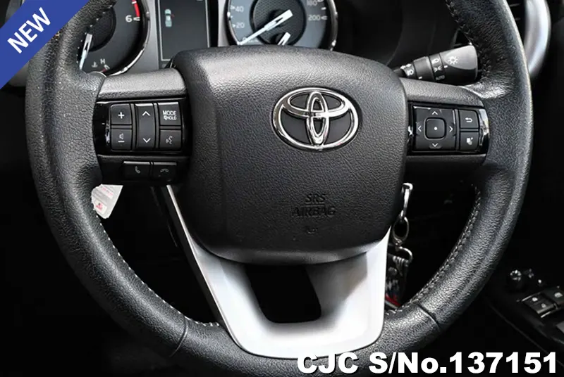 Toyota Hilux in Gray for Sale Image 12