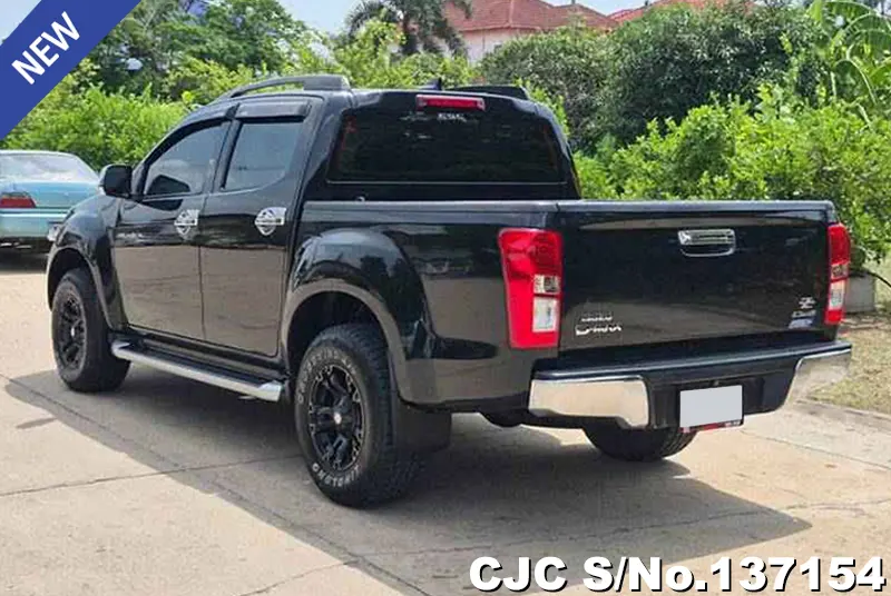 Isuzu D-Max in Black for Sale Image 1