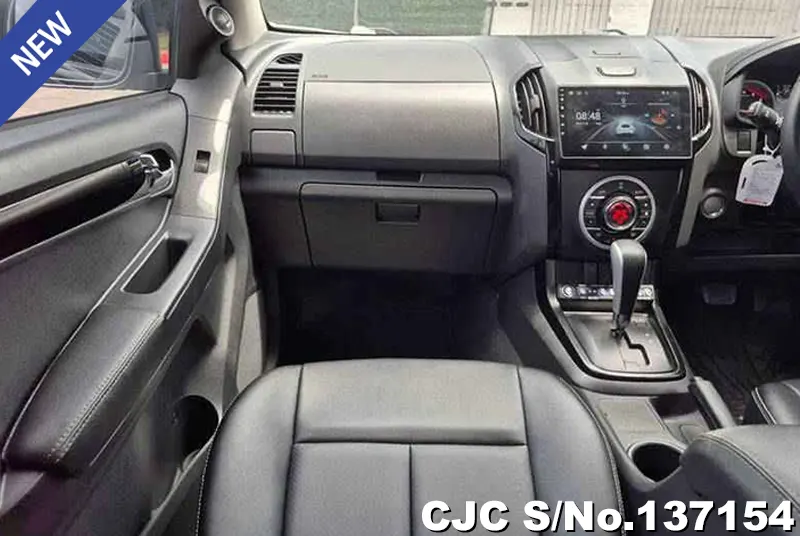 Isuzu D-Max in Black for Sale Image 11