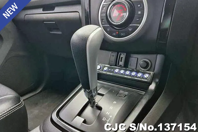 Isuzu D-Max in Black for Sale Image 12