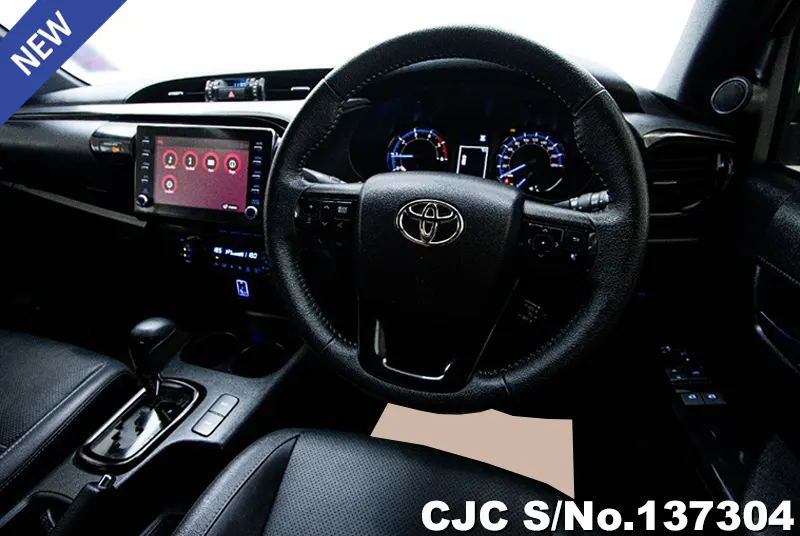 Toyota Hilux in White for Sale Image 7