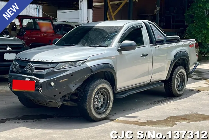 Mitsubishi Triton in Gray for Sale Image 2