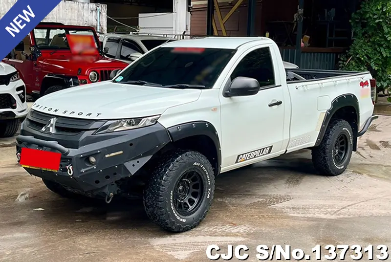 Mitsubishi Triton in White for Sale Image 3