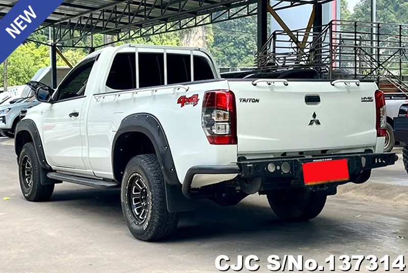 Mitsubishi Triton in White for Sale Image 1