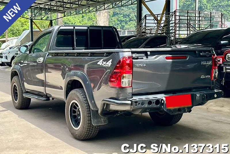 Toyota Hilux in Gray for Sale Image 1