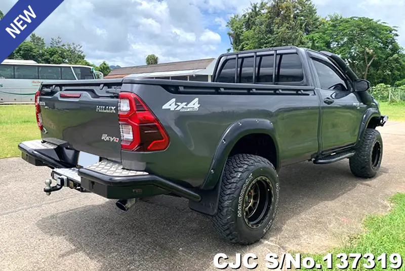 Toyota Hilux in Gray for Sale Image 2