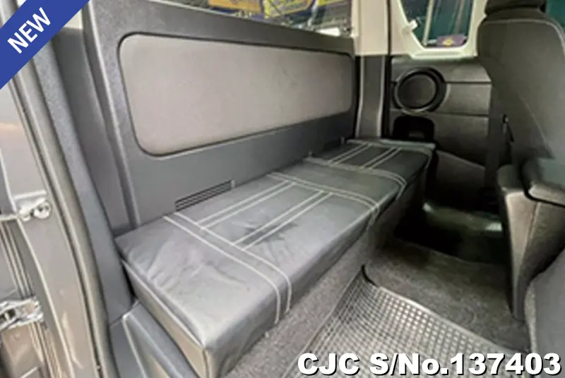 Toyota Hilux in Gray for Sale Image 13