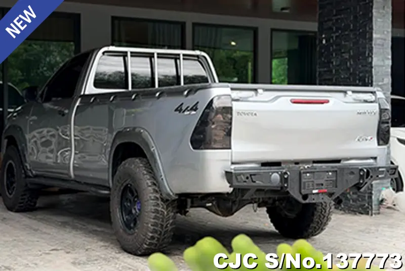 Toyota Hilux in Silver for Sale Image 1