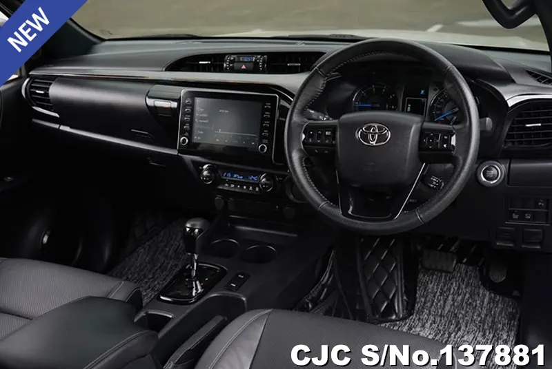 Toyota Hilux in White for Sale Image 4