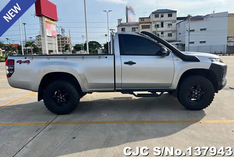 Mitsubishi Triton in Silver for Sale Image 6