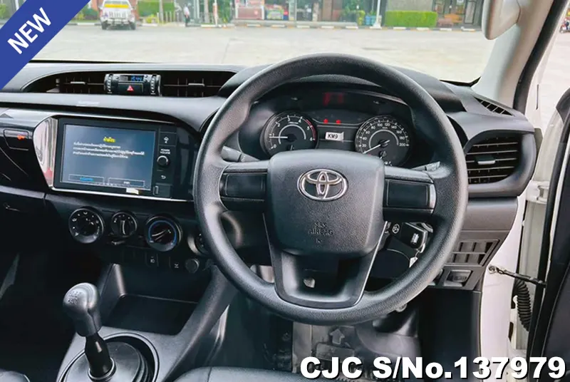 Toyota Hilux in White for Sale Image 8
