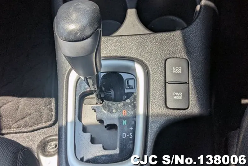 Toyota Hilux in Black for Sale Image 16