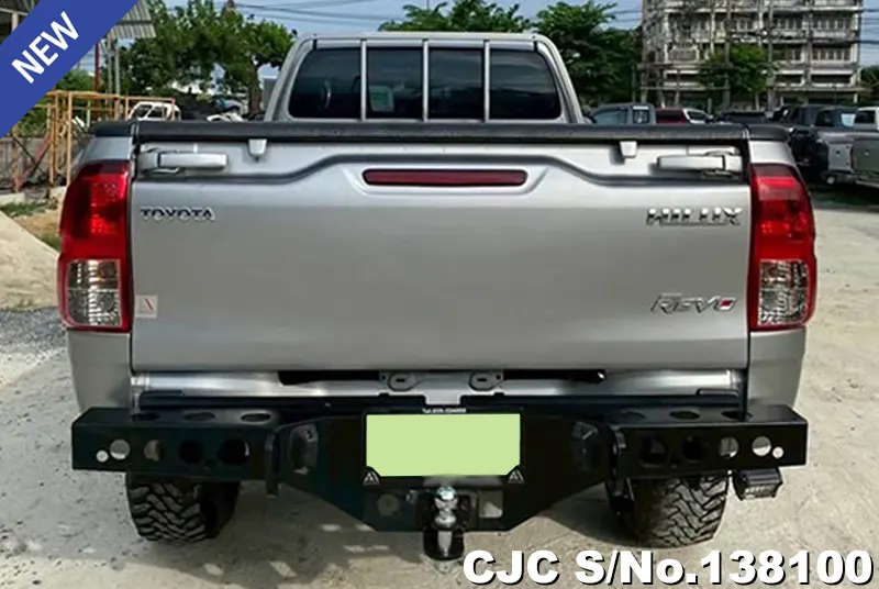 Toyota Hilux in Silver for Sale Image 5