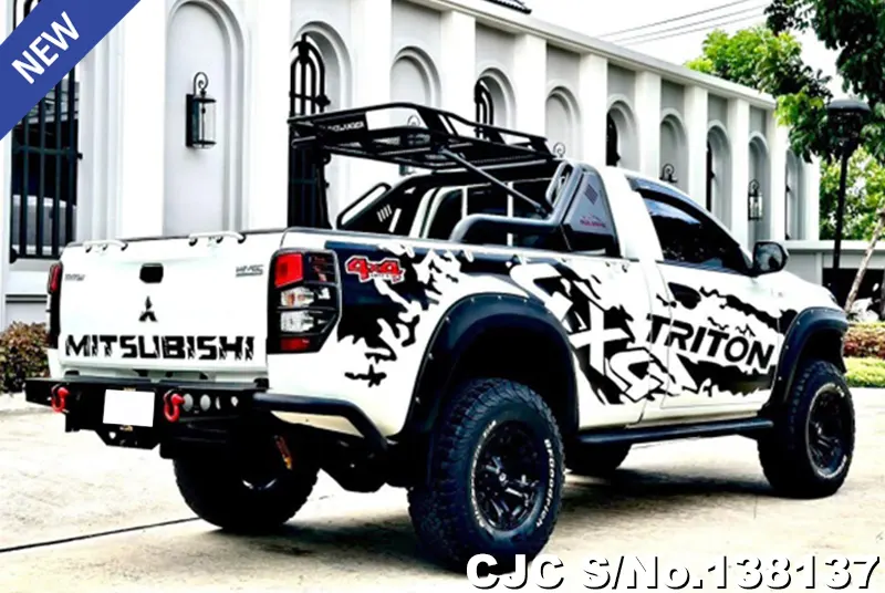 Mitsubishi Triton in White for Sale Image 2