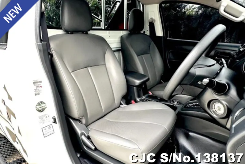 Mitsubishi Triton in White for Sale Image 9