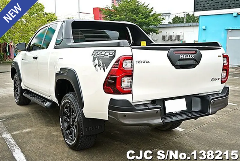 Toyota Hilux in White for Sale Image 1