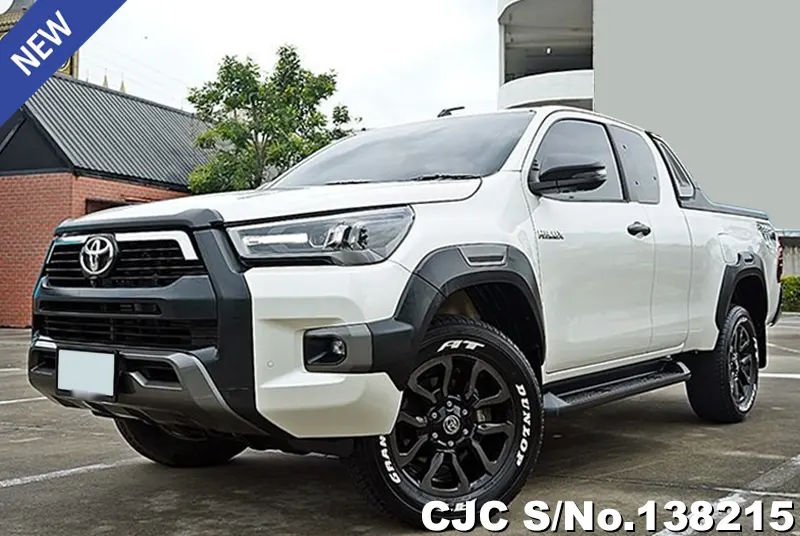 Toyota Hilux in White for Sale Image 3