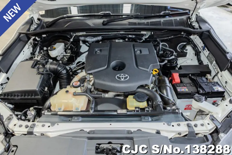 Toyota Hilux in White for Sale Image 11