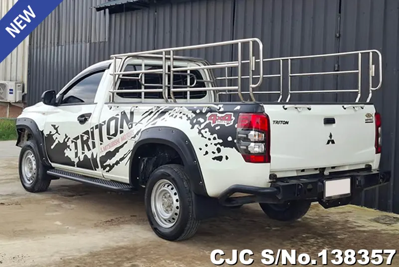 Mitsubishi Triton in White for Sale Image 1