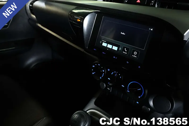 Toyota Hilux in Gray for Sale Image 12