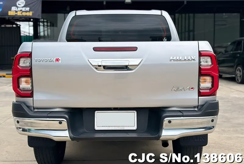 Toyota Hilux in Silver for Sale Image 5