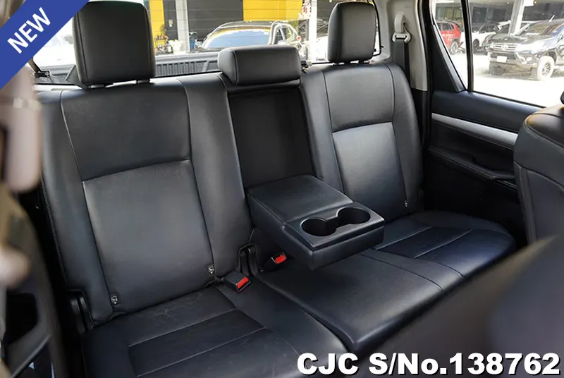 Toyota Hilux in Black for Sale Image 11
