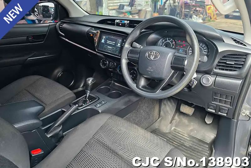 Toyota Hilux in Gray for Sale Image 6