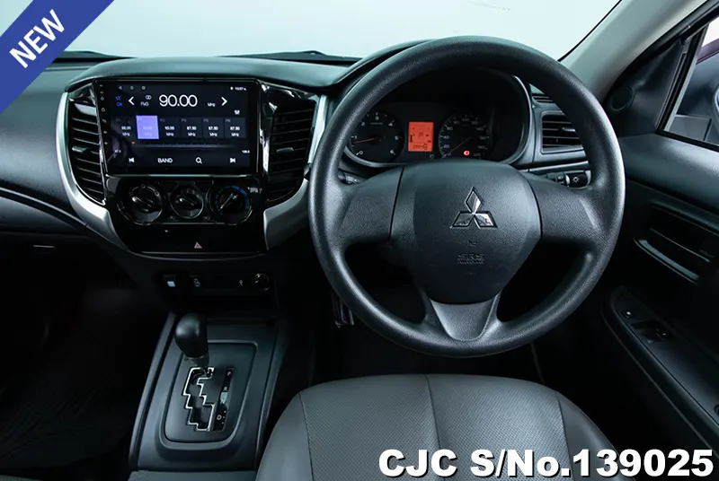 Mitsubishi Triton in White for Sale Image 5