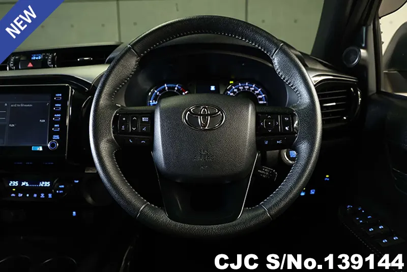 Toyota Hilux in White for Sale Image 10