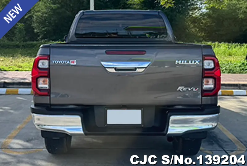 Toyota Hilux in Gray for Sale Image 1