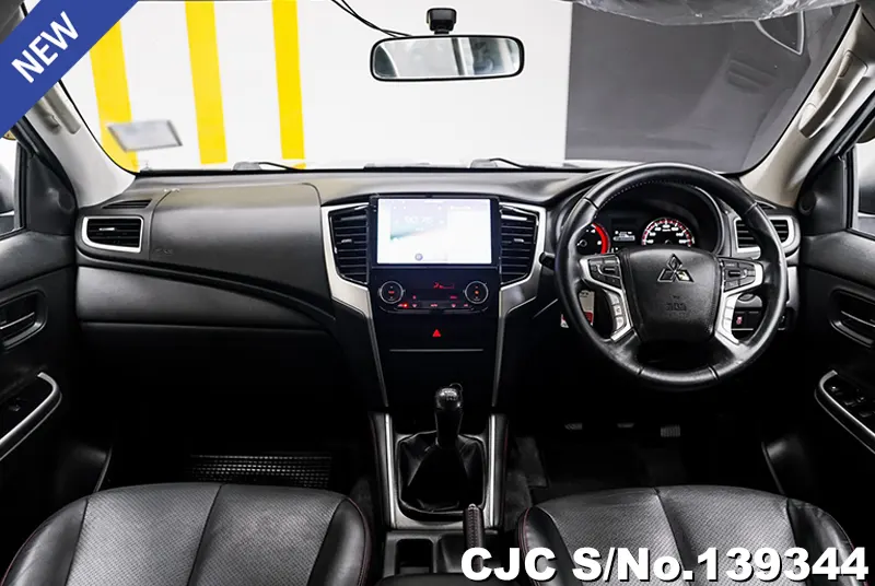 Mitsubishi Triton in White for Sale Image 8
